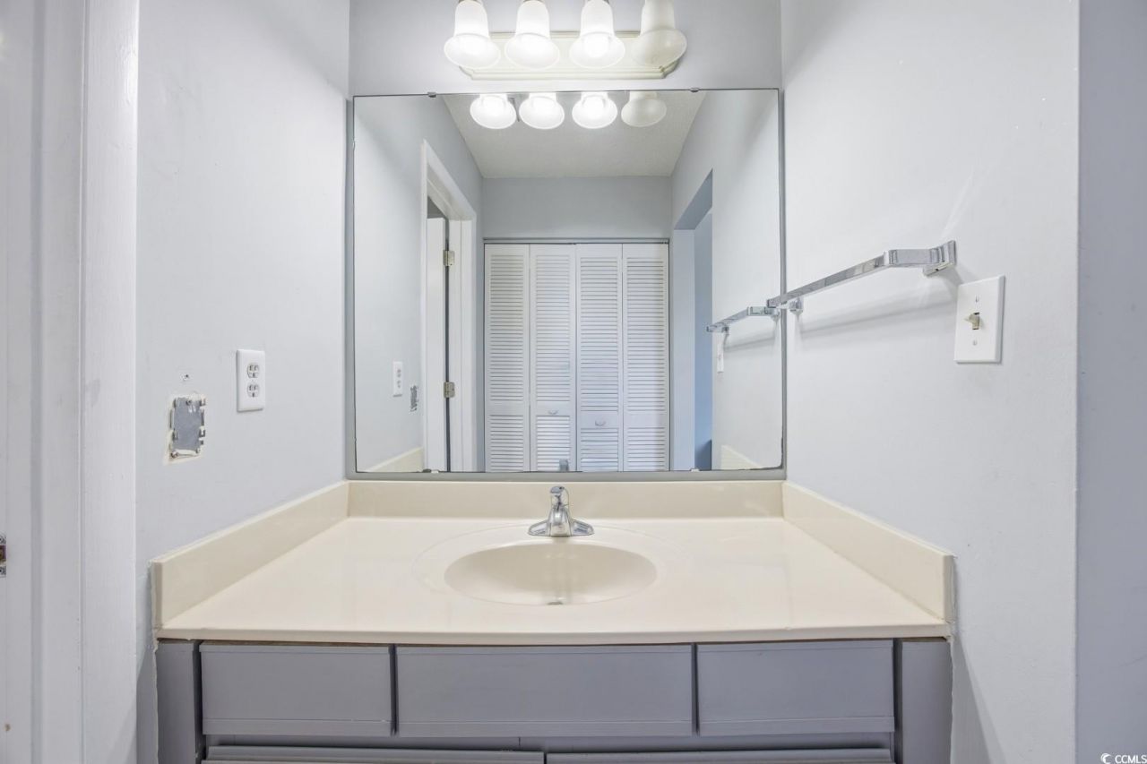 202 75th Ave N Photo 23