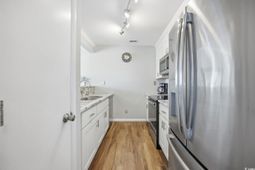 202 75th Ave N photo 4