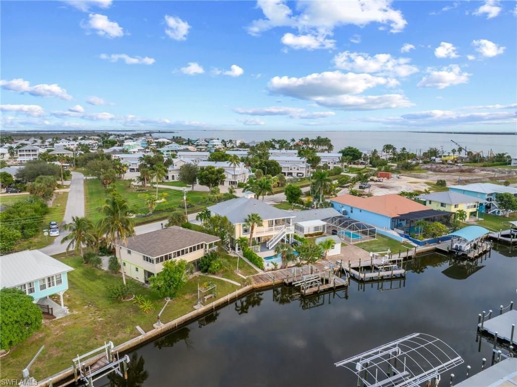 2291 Palm Ave, Saint James City, FL 33956 Photo