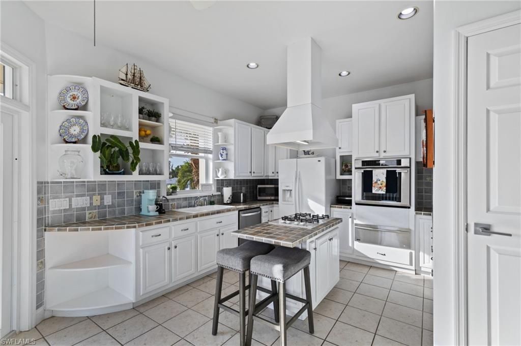 2291 Palm Ave, Saint James City, FL 33956 Photo