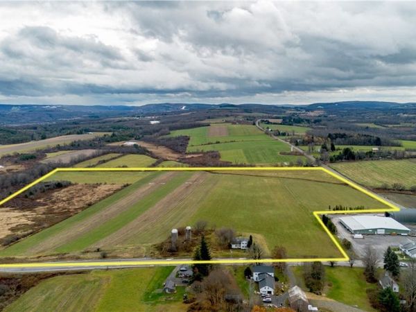 8376 US-20, Pompey, NY 13084