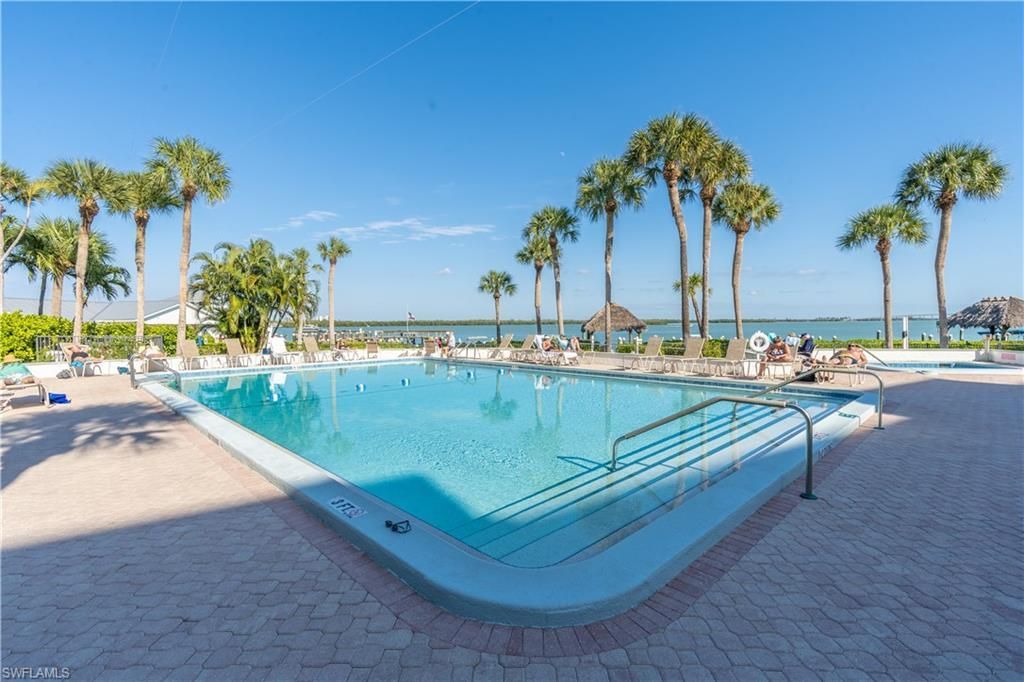 1085 Bald Eagle Dr, Unit E505, Marco Island, FL 34145 Photo