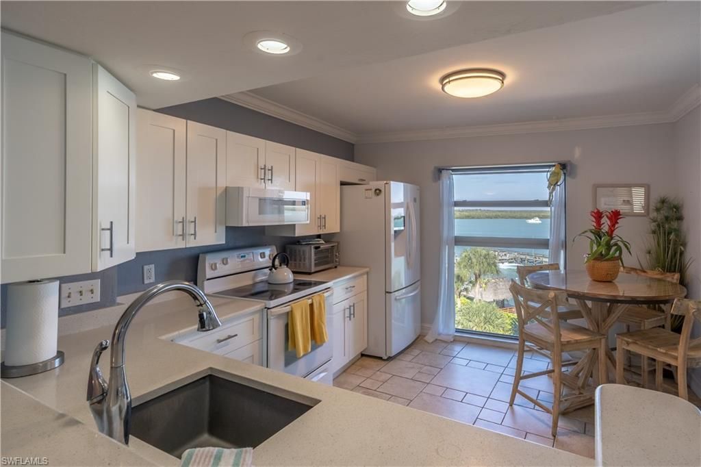1085 Bald Eagle Dr, Unit E505, Marco Island, FL 34145 Photo