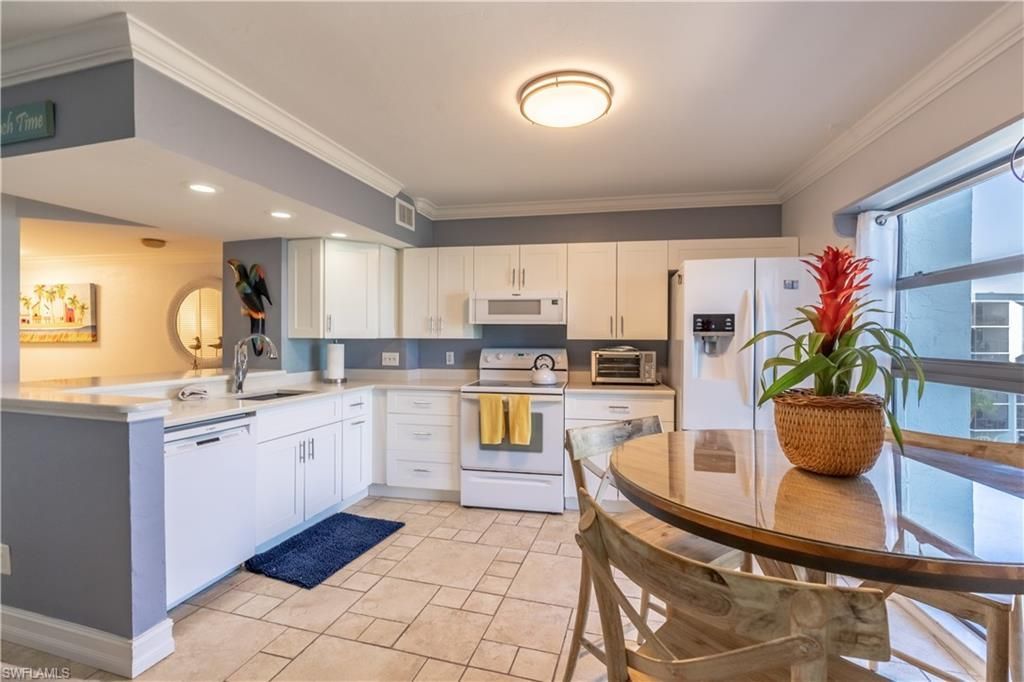 1085 Bald Eagle Dr, Unit E505, Marco Island, FL 34145 Photo