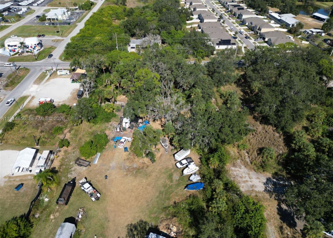 301 E Shell Point Road, Tampa, FL 33570 Photo