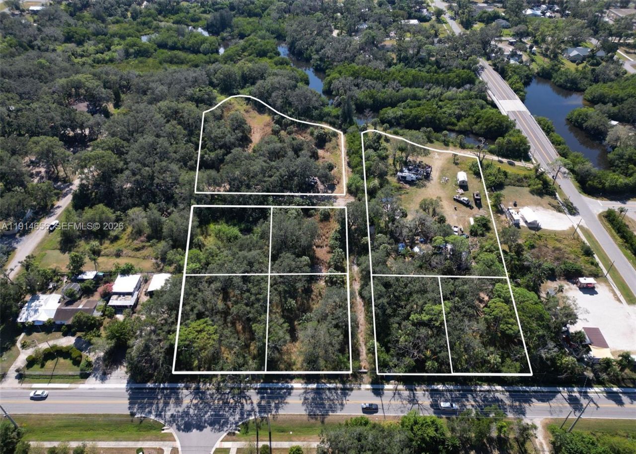 301 E Shell Point Road, Tampa, FL 33570 Photo