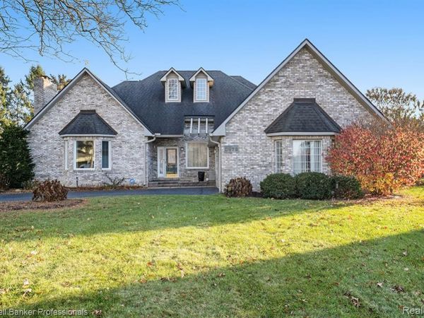 3972 Chevron Drive, Highland Twp, MI 48356