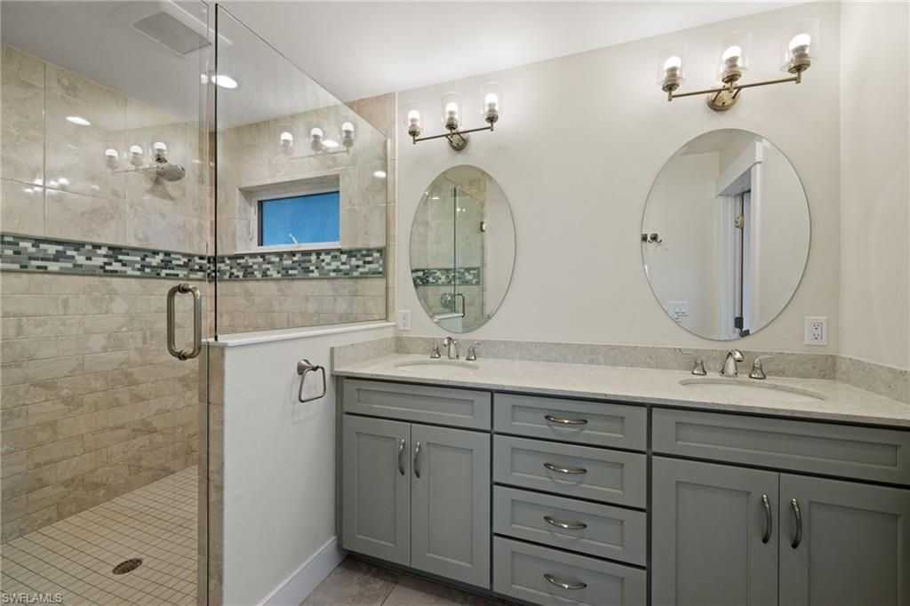 460 E Gulf Dr, Sanibel, FL 33957 Photo