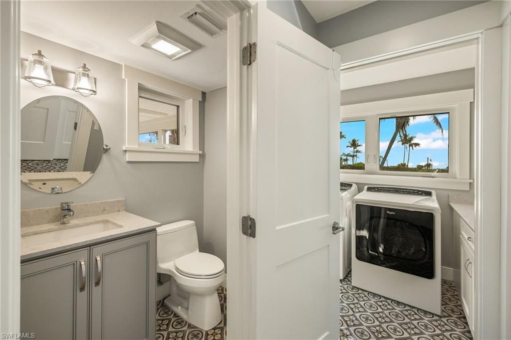 460 E Gulf Dr, Sanibel, FL 33957 Photo