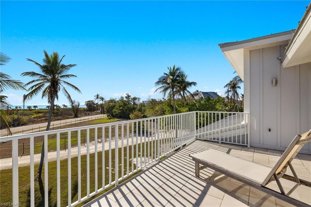 460 E Gulf Dr, Sanibel, FL 33957 Photo