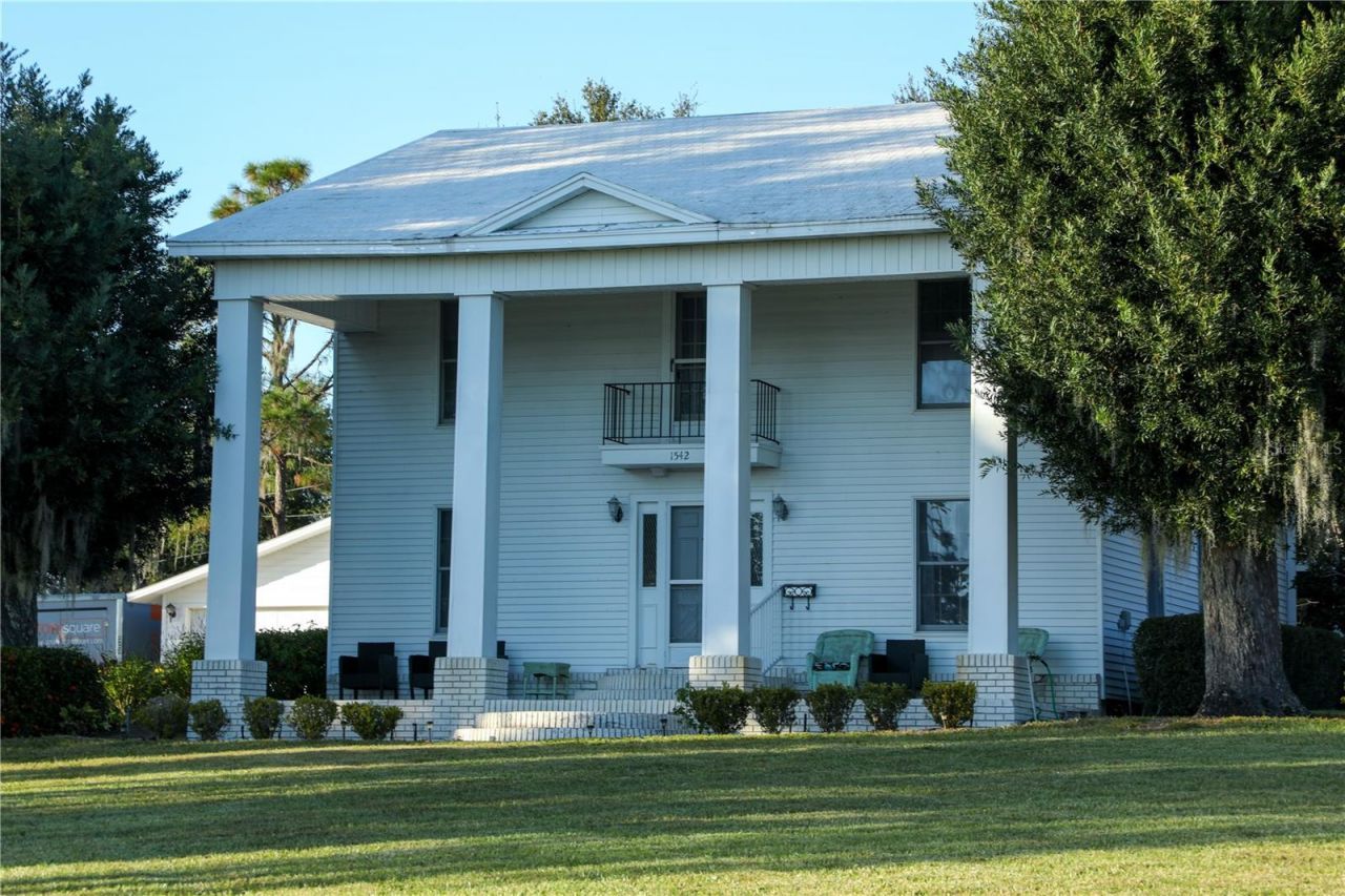 1542 Lake Ariana Boulevard, Auburndale, FL 33823 Photo