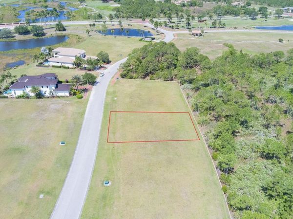 137 SE Tramonto Street, Port St. Lucie, FL 34984