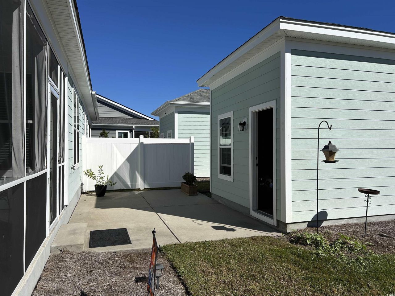 2040 Silver Island Way Photo 5