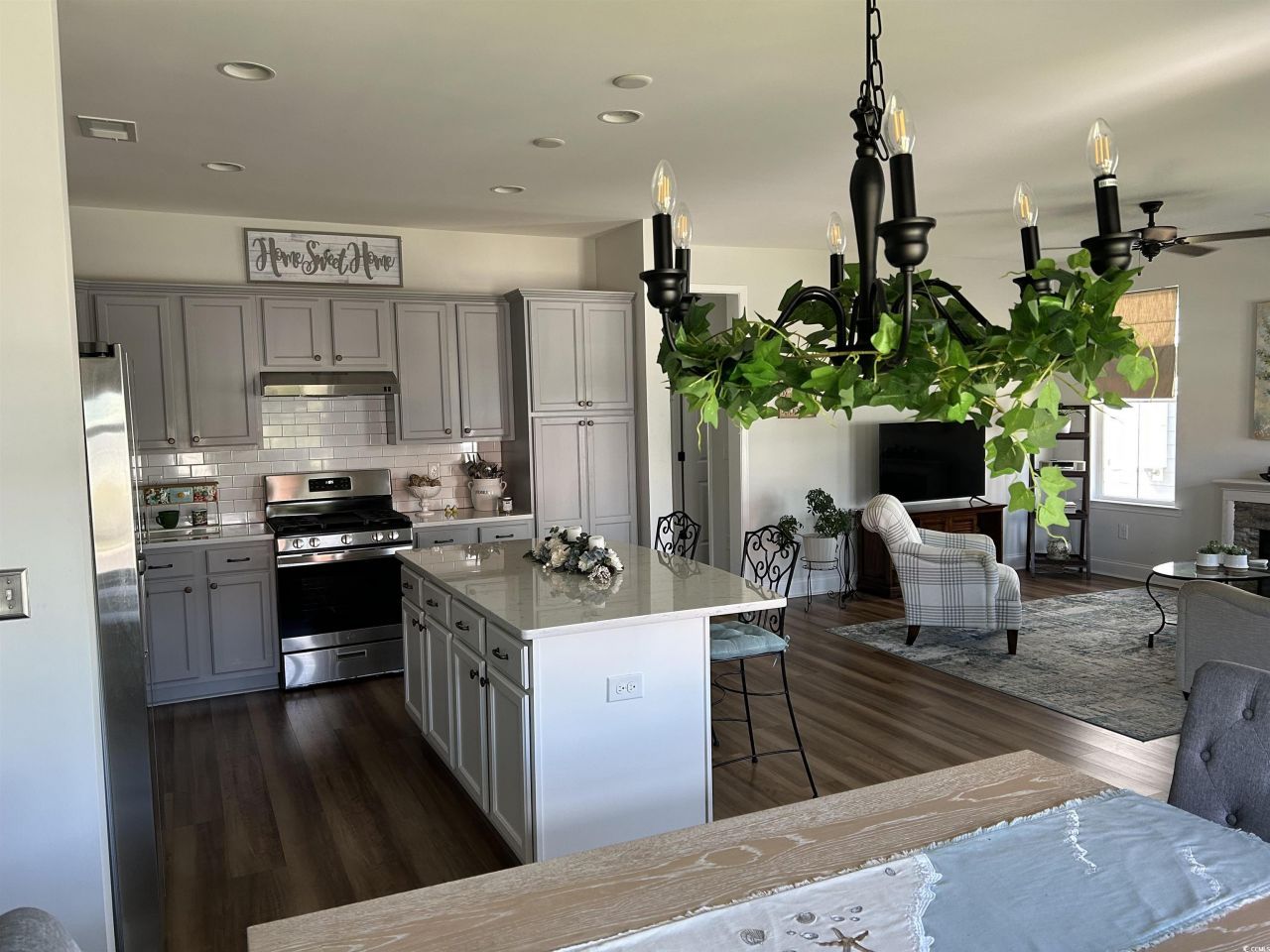 2040 Silver Island Way Photo 9