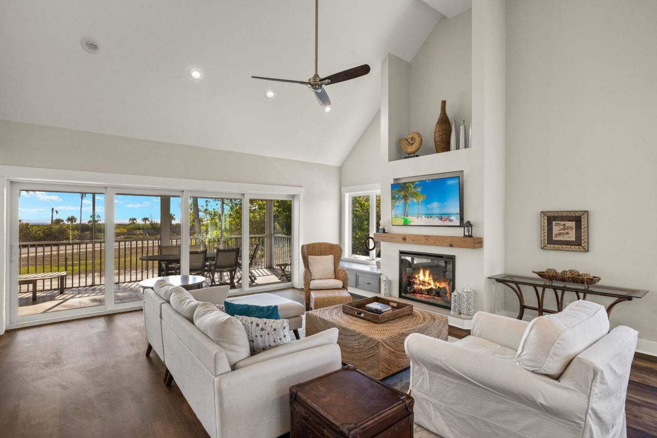 460 E Gulf Dr, Sanibel, FL 33957 Photo