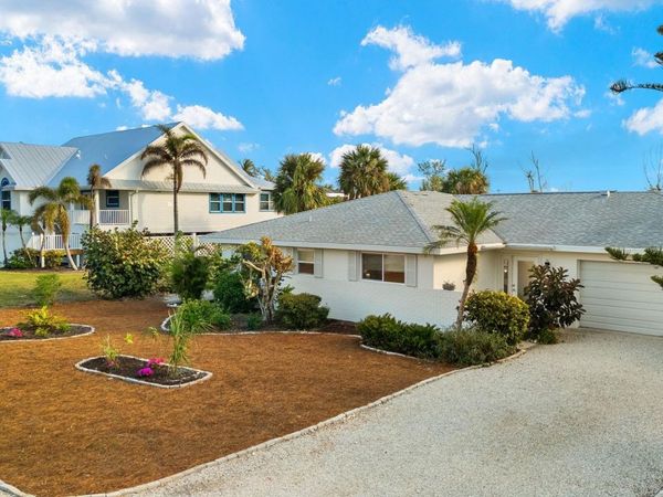 486 Lake Murex Cir, Sanibel, FL 33957