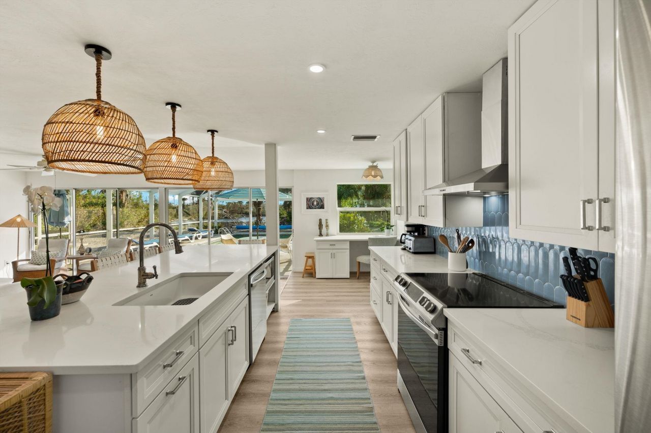 486 Lake Murex Cir, Sanibel, FL 33957 Photo