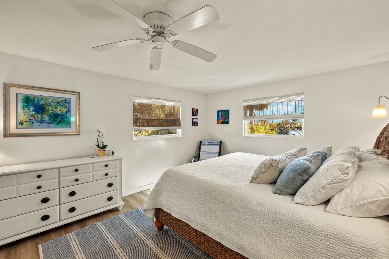 486 Lake Murex Cir, Sanibel, FL 33957 Photo