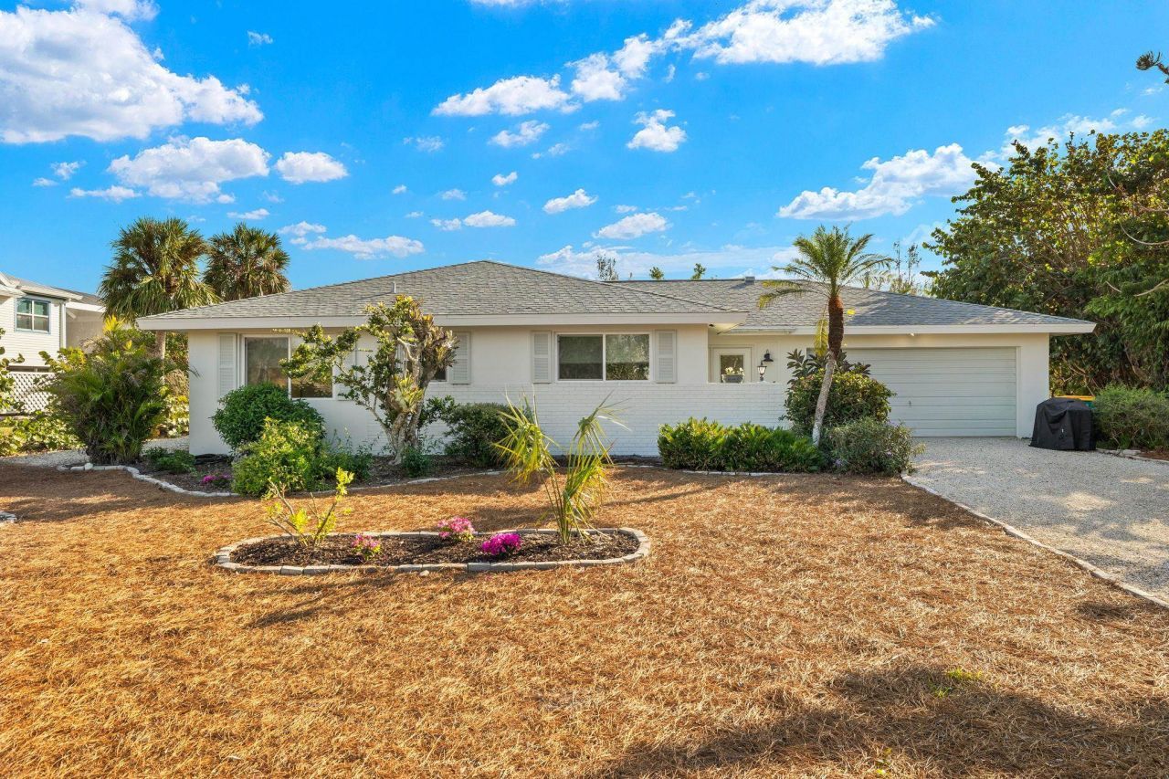 486 Lake Murex Cir, Sanibel, FL 33957 Photo