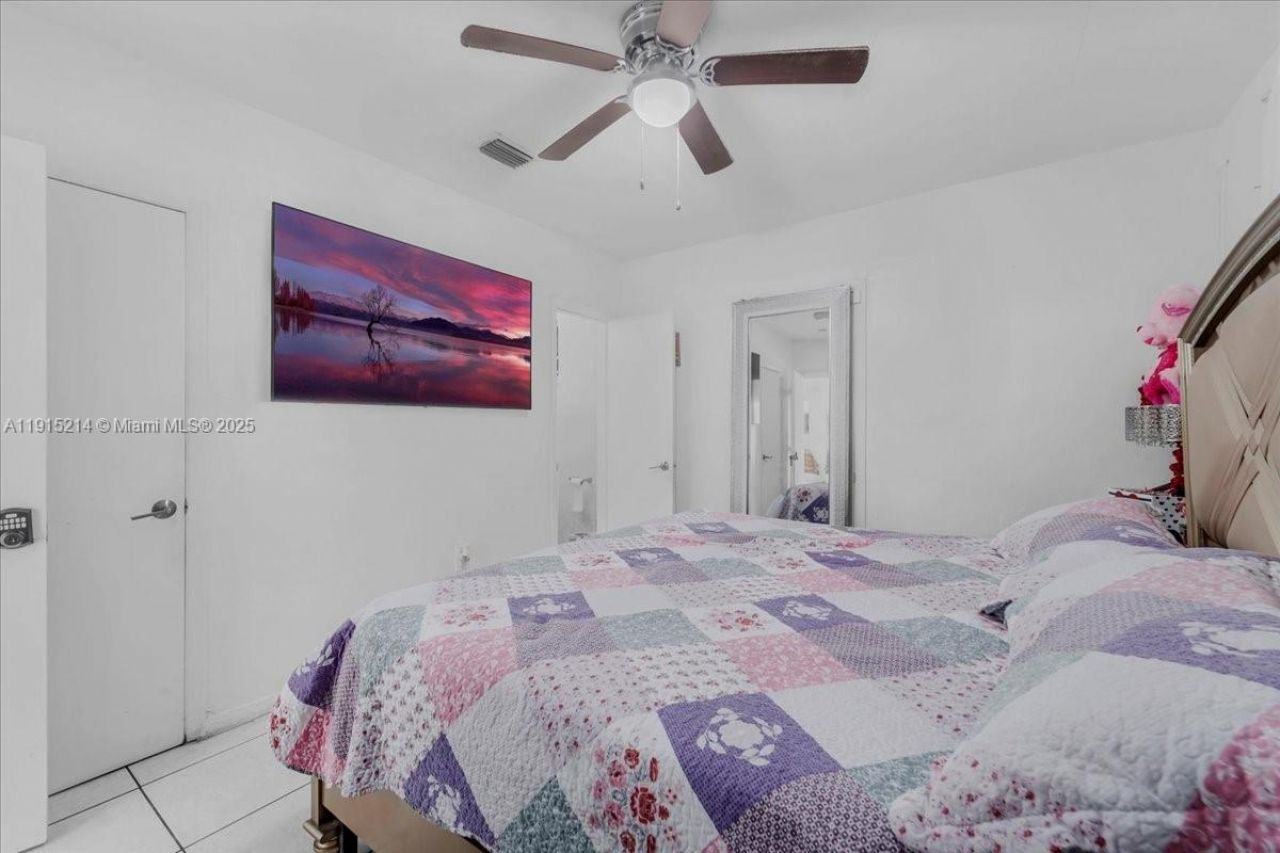 640 NE 168th St, North Miami Beach, FL 33162 Photo