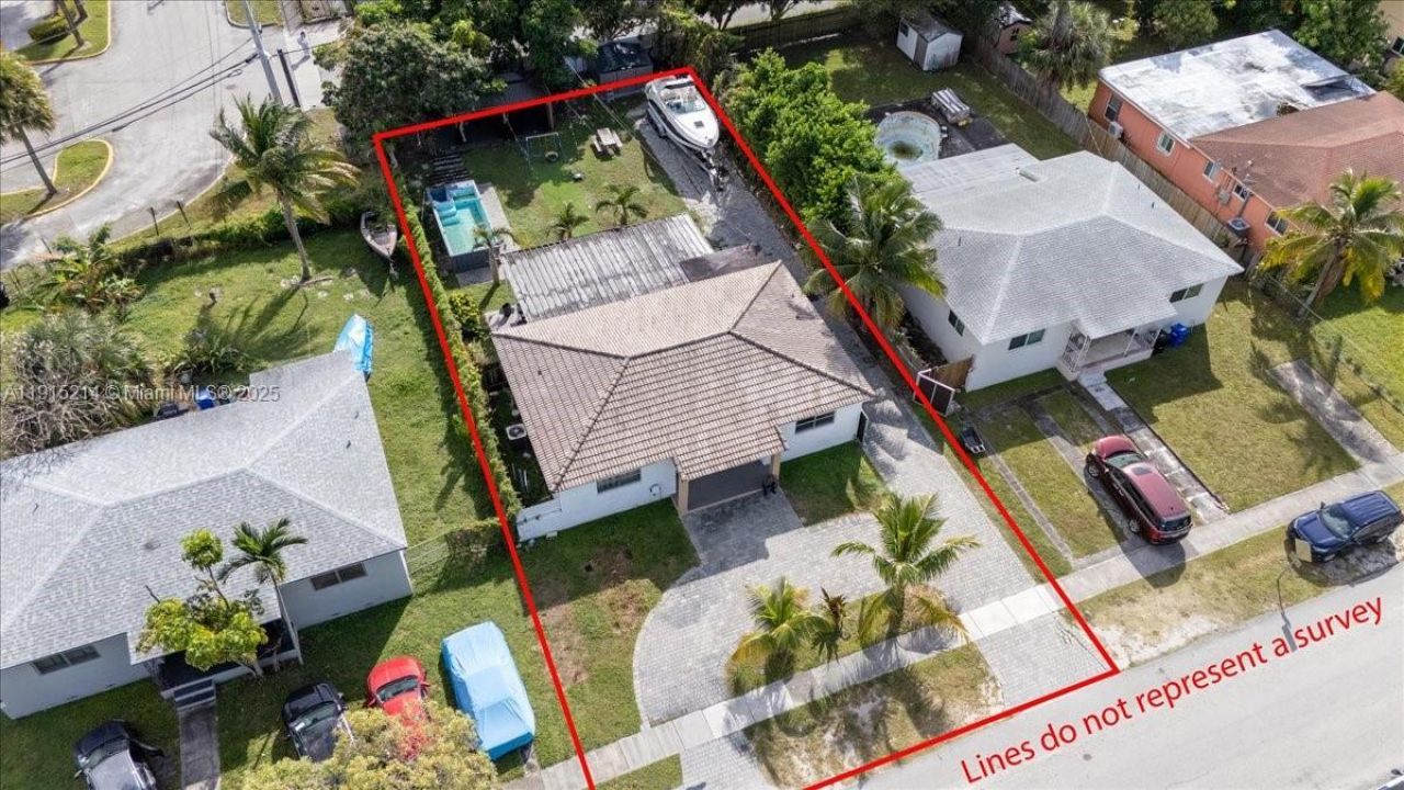 640 NE 168th St, North Miami Beach, FL 33162 Photo