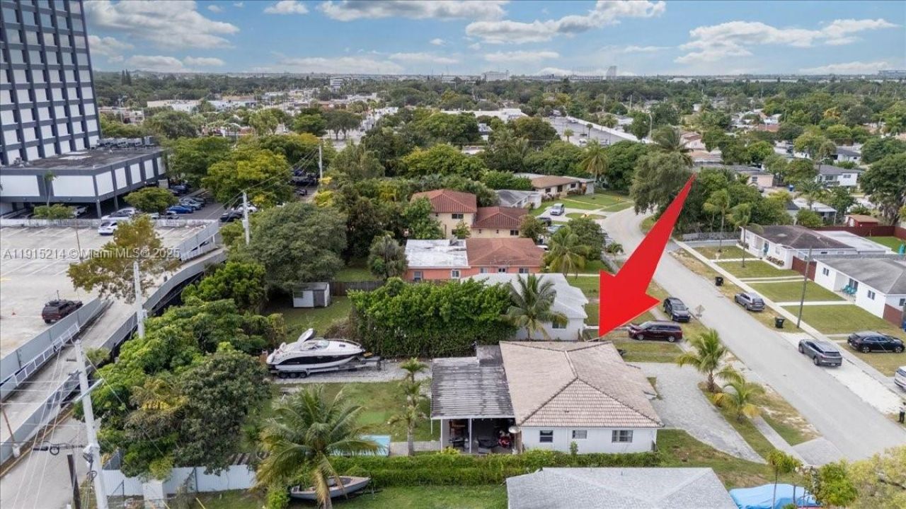 640 NE 168th St, North Miami Beach, FL 33162 Photo