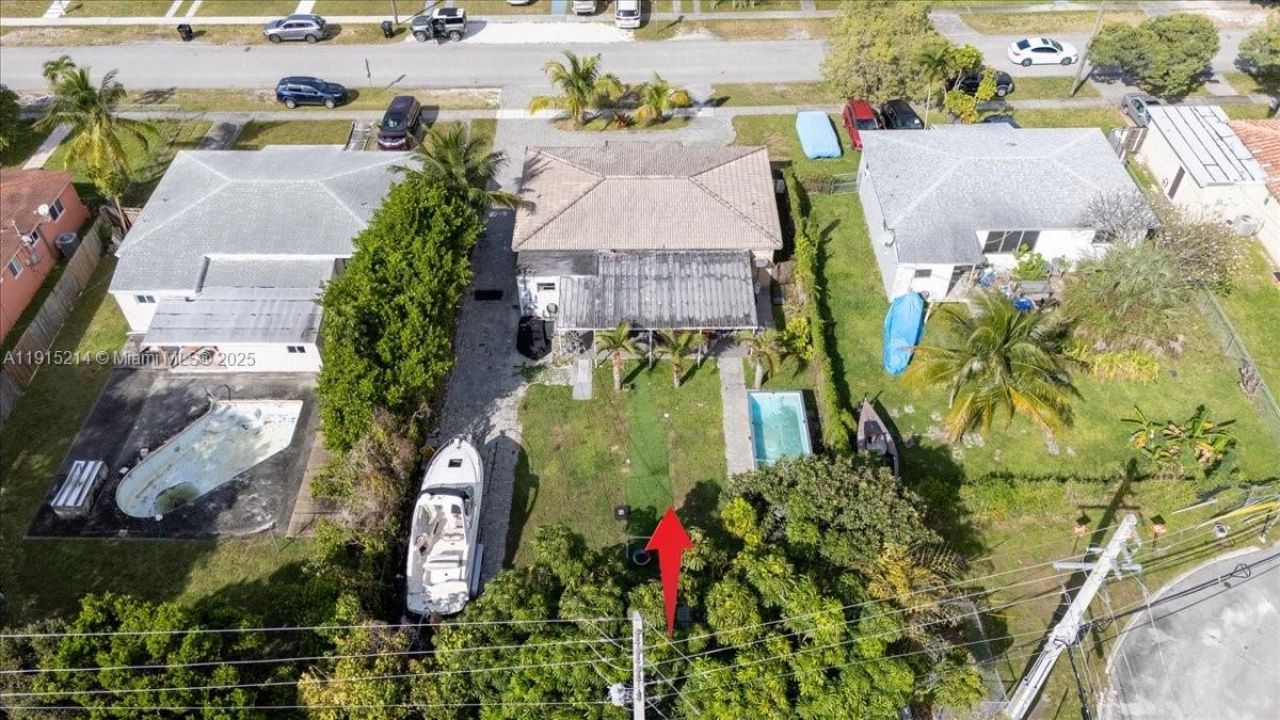 640 NE 168th St, North Miami Beach, FL 33162 Photo