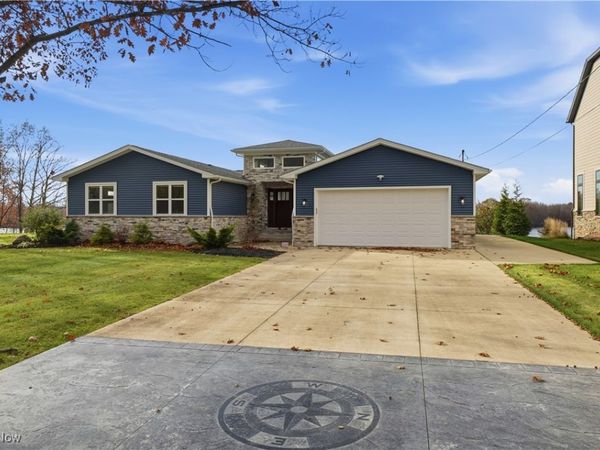 1531 Lake Crest Drive, Roaming Shores, OH 44084