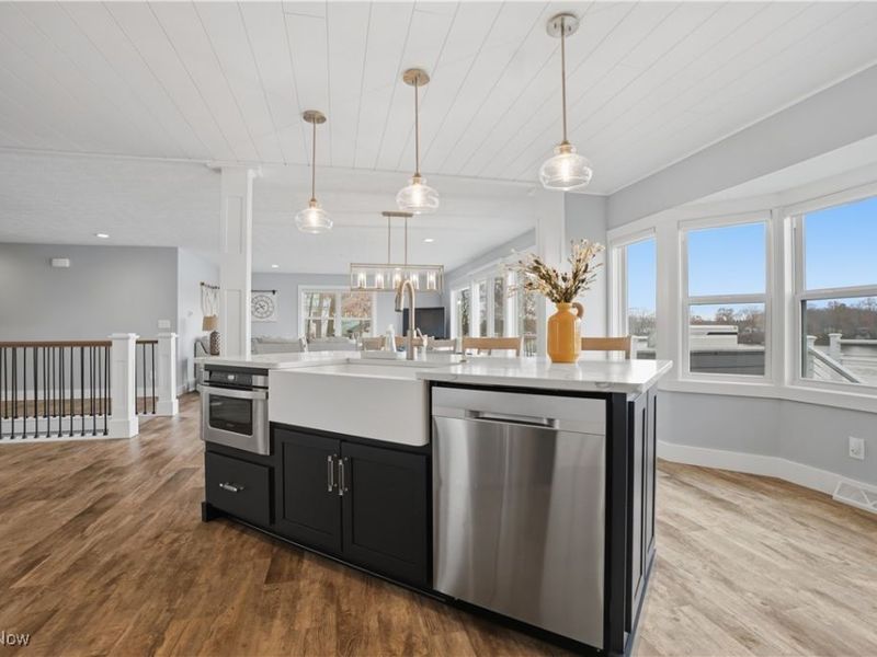 1531 Lake Crest Drive, Roaming Shores, OH 44084 Photo 18