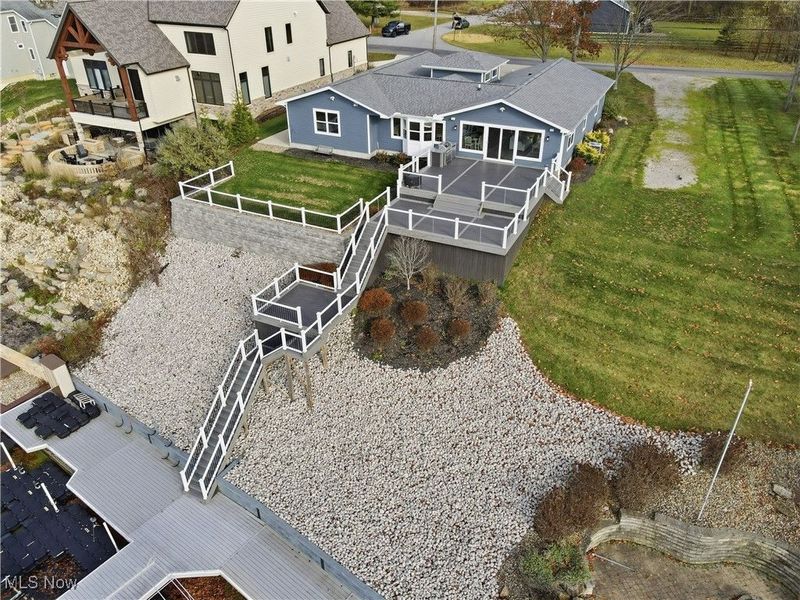 1531 Lake Crest Drive, Roaming Shores, OH 44084 Photo 6