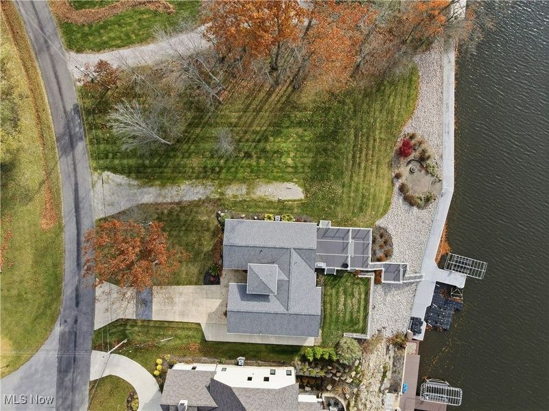 1531 Lake Crest Drive, Roaming Shores, OH 44084 Photo 8