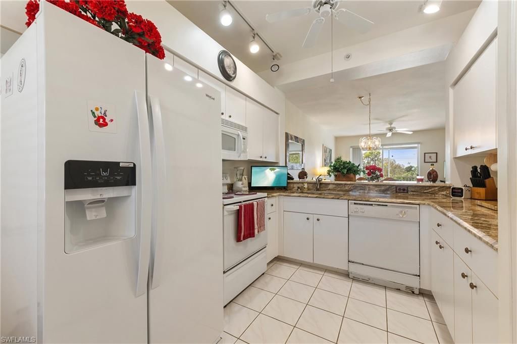 9300 Highland Woods Blvd, Unit 3206, Bonita Springs, FL 34135 Photo