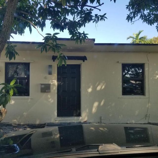 803 NE 8th Street, Hallandale Beach, FL 33009 Photo