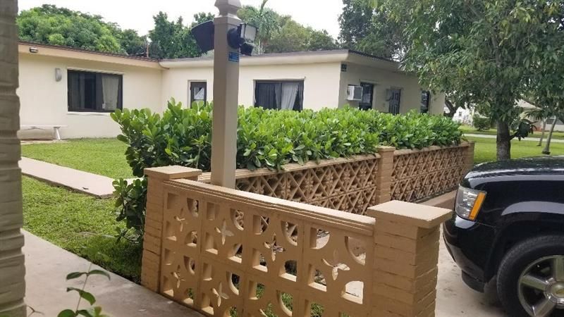 803 NE 8th Street, Hallandale Beach, FL 33009 Photo