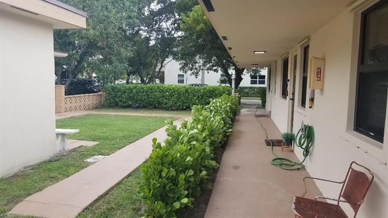 803 NE 8th Street, Hallandale Beach, FL 33009 Photo