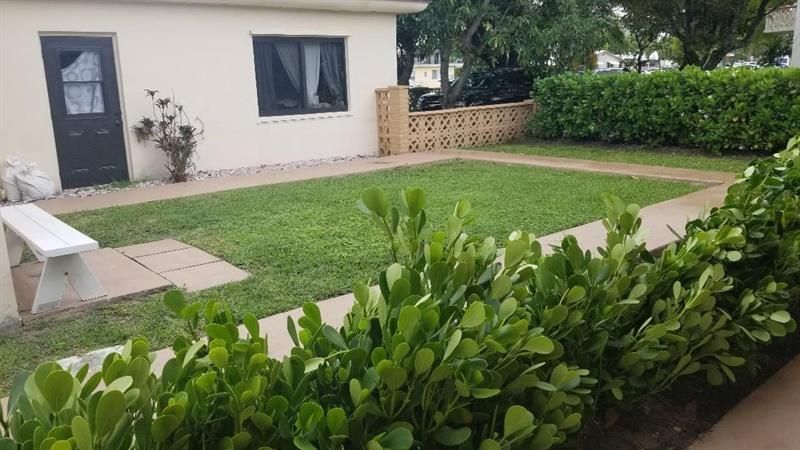 803 NE 8th Street, Hallandale Beach, FL 33009 Photo