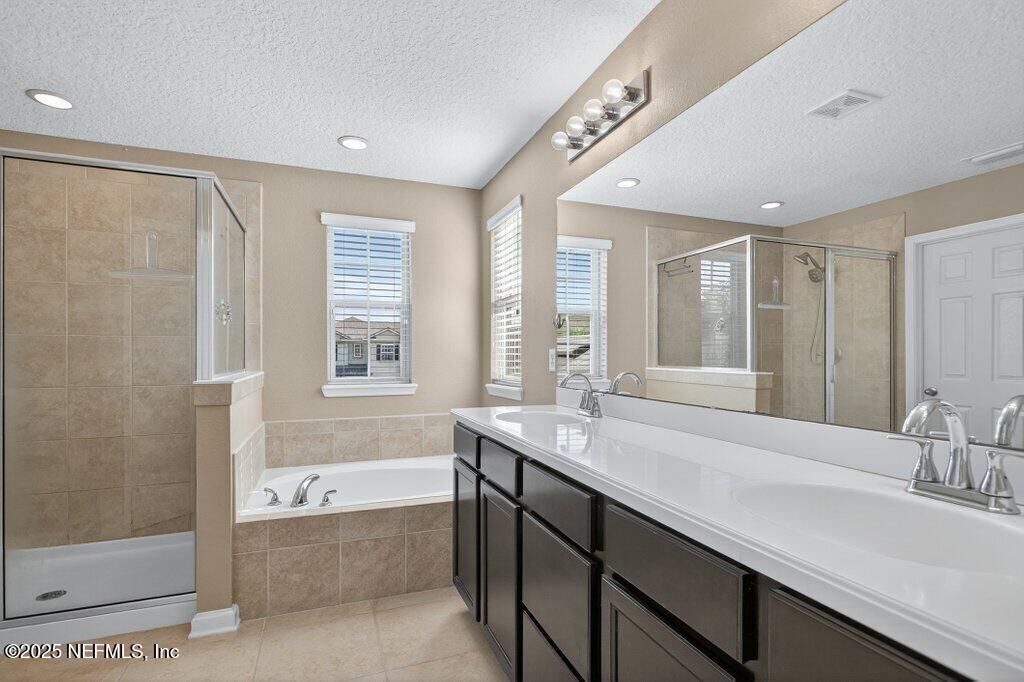 12256 Silverthorn Court, Jacksonville, FL 32258 Photo