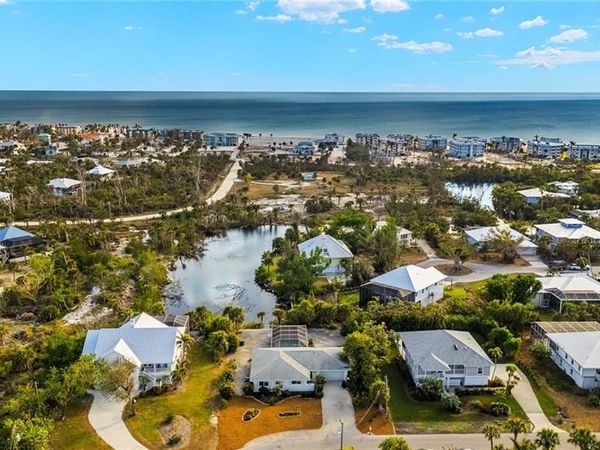 486 Lake Murex CIR, SANIBEL, FL 33957