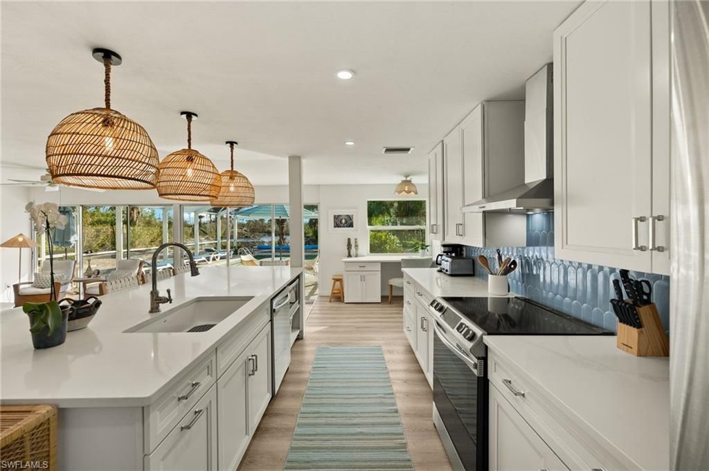486 Lake Murex Cir, Sanibel, FL 33957 Photo