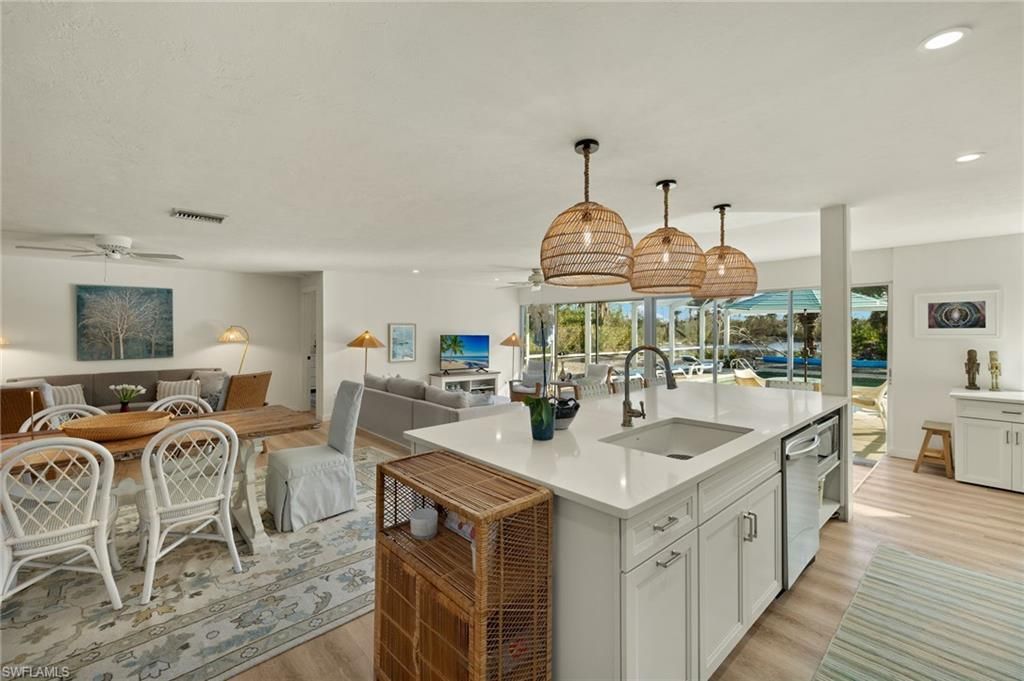 486 Lake Murex Cir, Sanibel, FL 33957 Photo