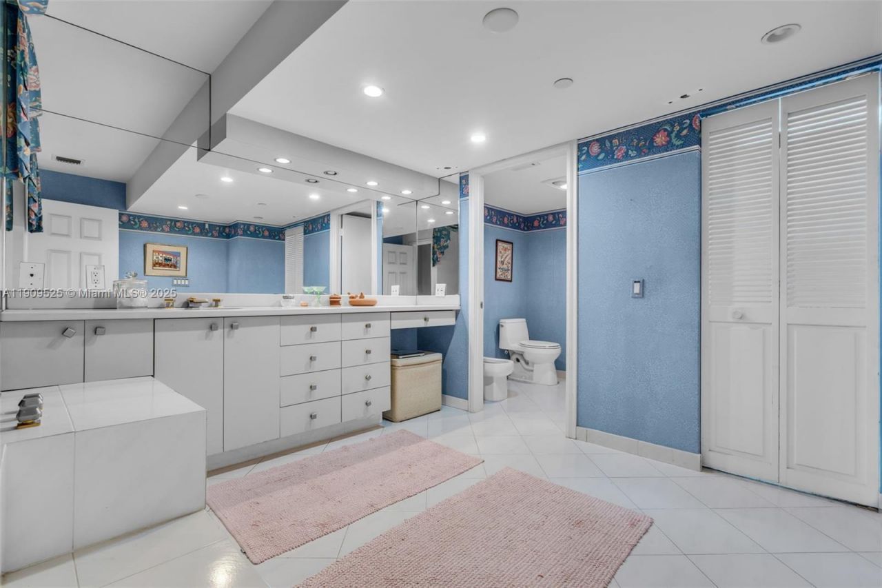 151 Crandon Blvd, Unit 1226, Key Biscayne, FL 33149 Photo