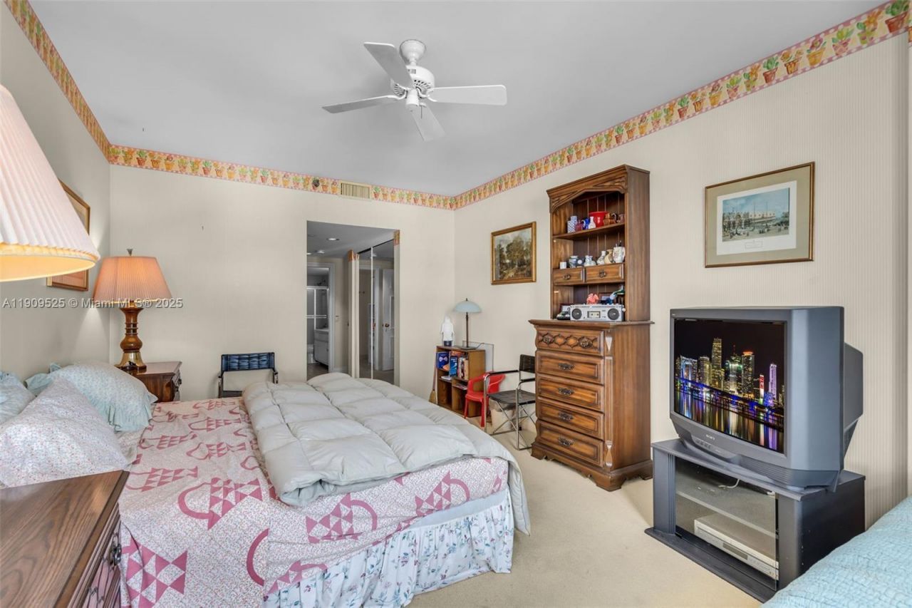 151 Crandon Blvd, Unit 1226, Key Biscayne, FL 33149 Photo