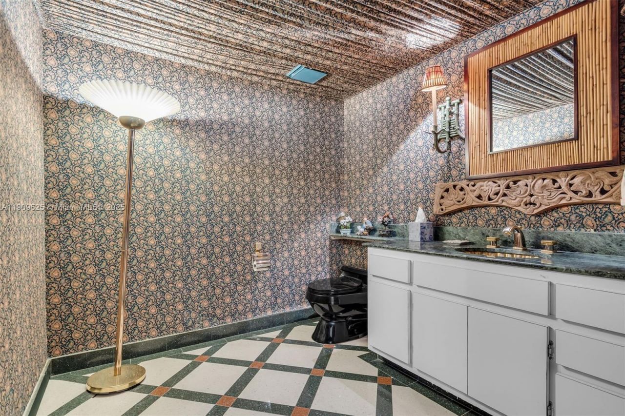 151 Crandon Blvd, Unit 1226, Key Biscayne, FL 33149 Photo