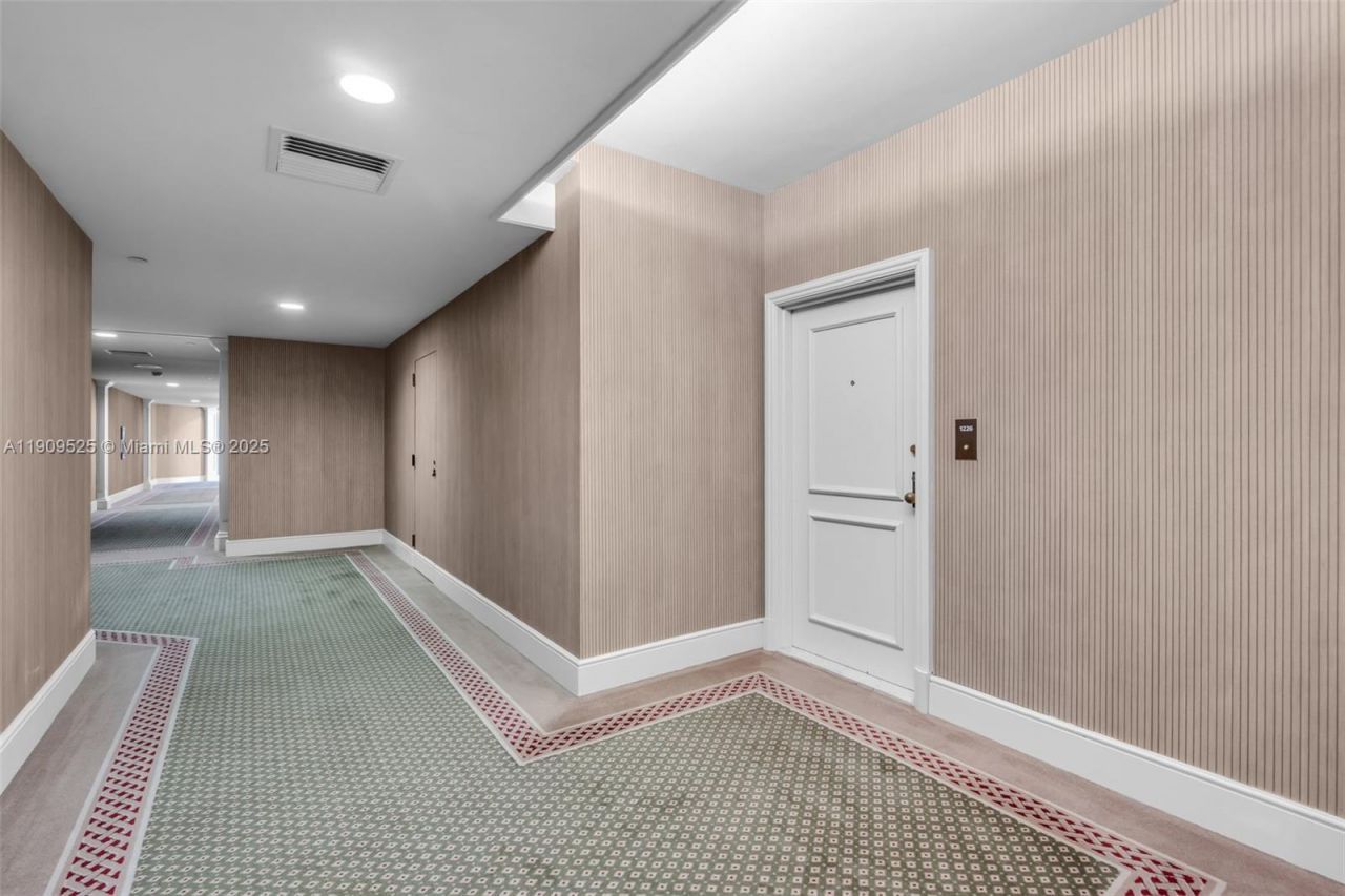 151 Crandon Blvd, Unit 1226, Key Biscayne, FL 33149 Photo