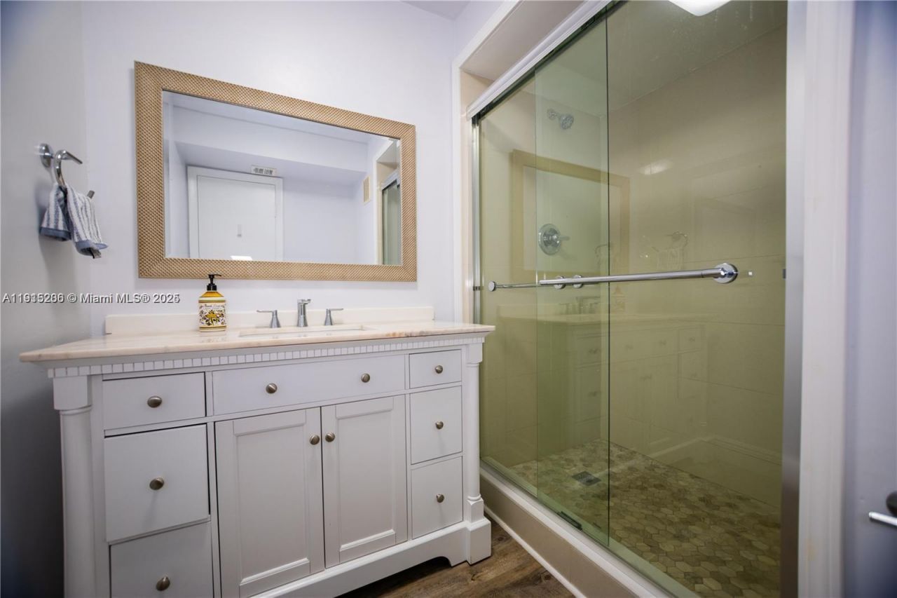 16100 Golf Club Rd, Unit 202, Weston, FL 33326 Photo