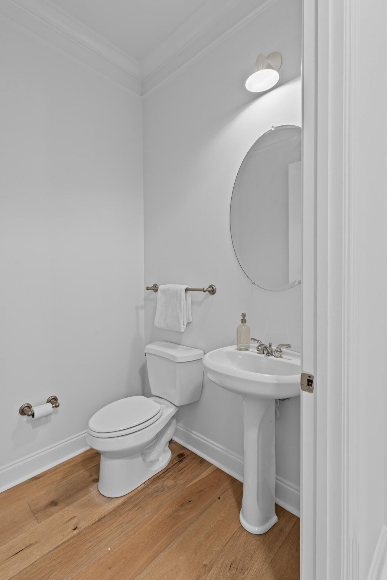 200 River Landing Drive Photo 11