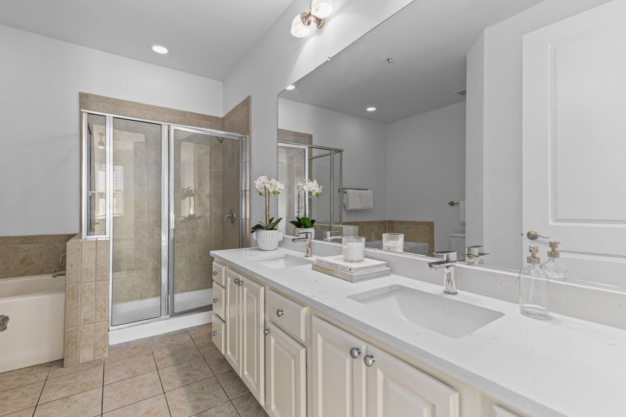 200 River Landing Drive Photo 17