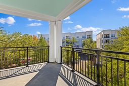 200 River Landing Drive photo 4