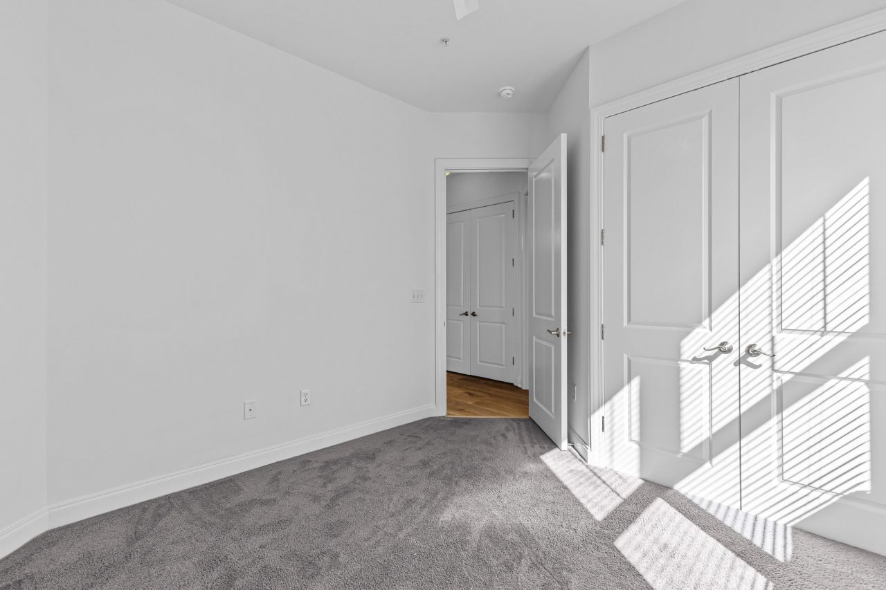 200 River Landing Drive Photo 20