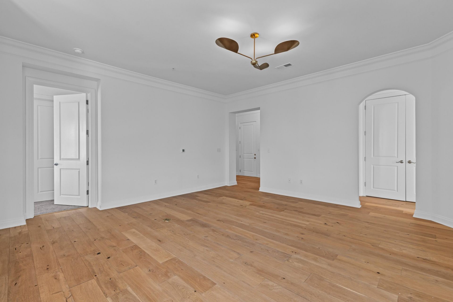 200 River Landing Drive Photo 6